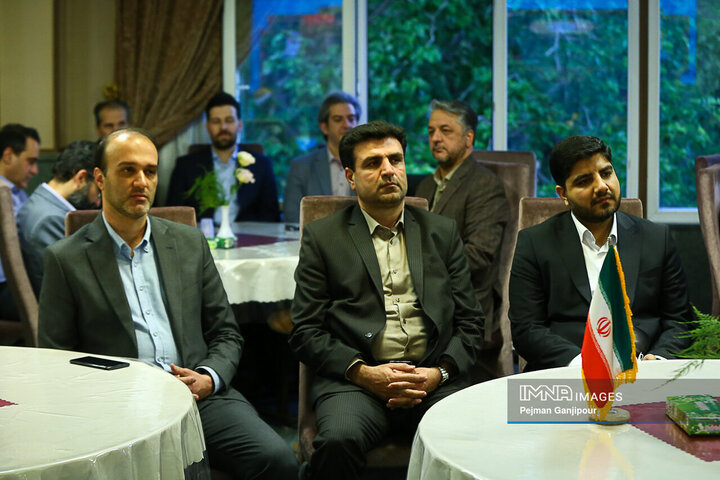 آیین تجلیل از اعضای کمیته‌های کارشناسی و کمیسیون ماده ۵ استان اصفهان