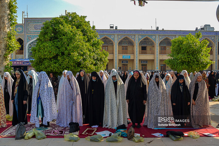 نماز عیدبندگی در شیراز