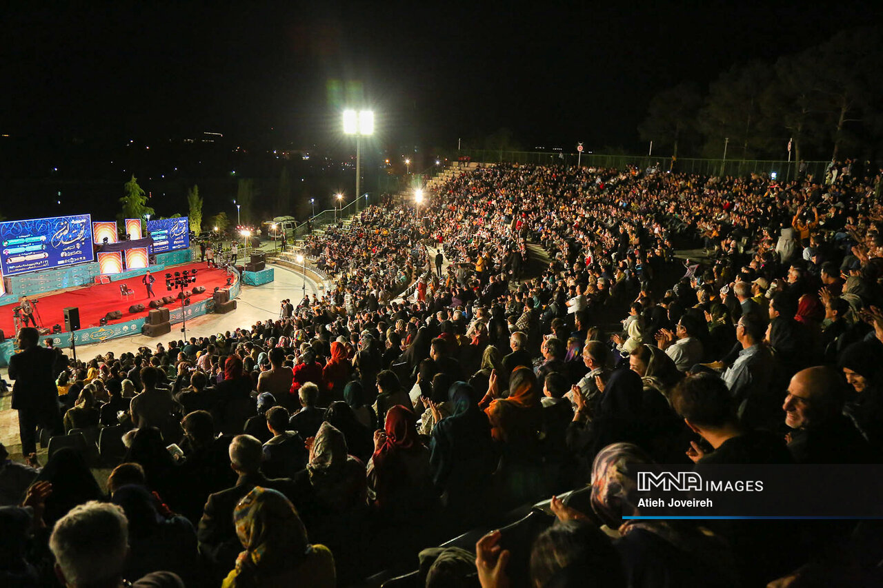 نقش رویدادهای فرهنگی و هنری شهر در افزایش امید و نشاط اجتماعی شهروندان