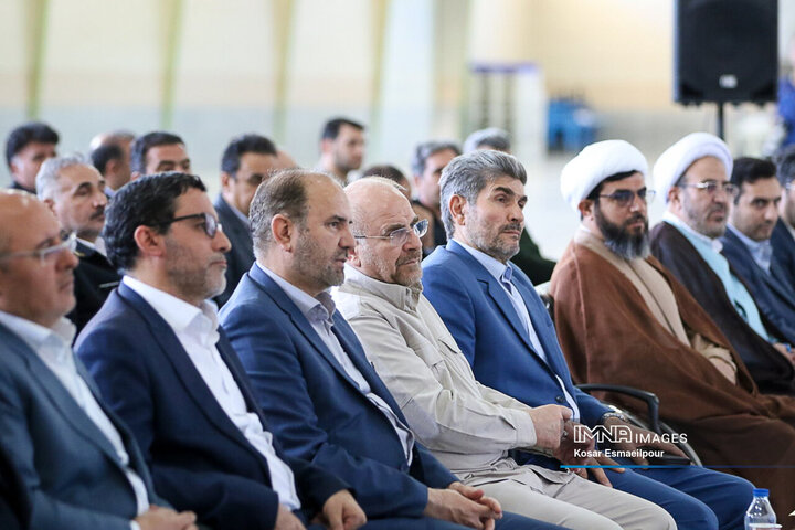 بازدید رئیس مجلس شورای اسلامی از بزرگترین پروژه کارخانه شکر و تولید قند شمال‌ غرب کشور