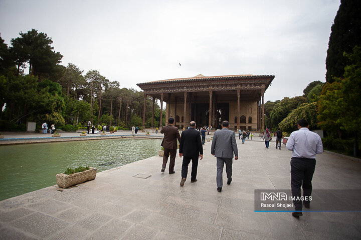 بازدید رؤسای کمیسیون فرهنگی و اجتماعی شورای اسلامی شهرهای مراکز استان از جاذبه‌های تاریخی اصفهان