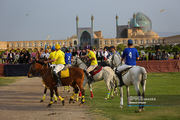 مسابقه چوگان در میدان امام(ره)