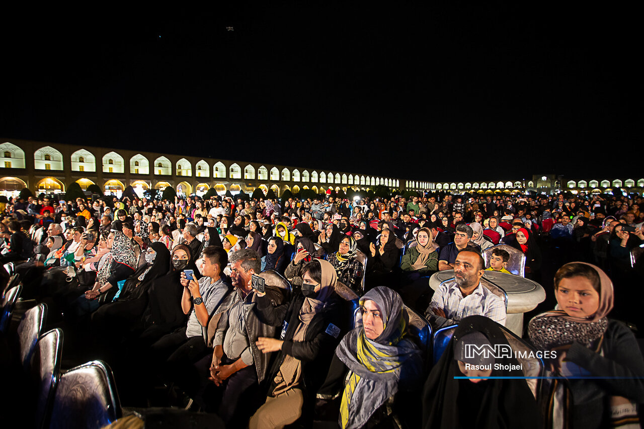 نقش رویدادهای فرهنگی و هنری شهر در افزایش امید و نشاط اجتماعی شهروندان