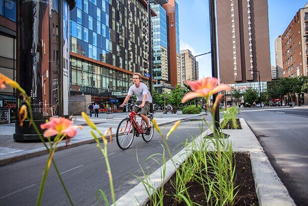 خلاقیت گلاسکو در تغییر رفتار تردد مردم