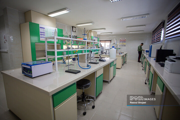 تجهیز ۲۲ دانشگاه کشور به دستگاههای بهروز آزمایشگاهی