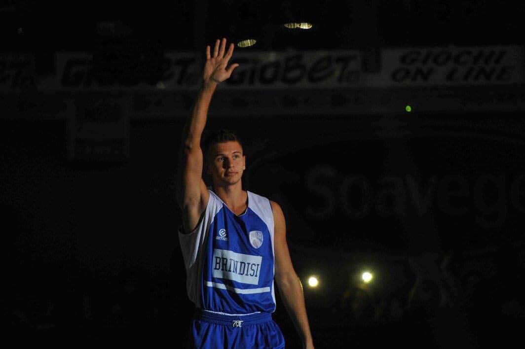 جوان اما با تجربه هستم/هیچکس لایق شکست نیست اما روزی بازنده هستی!