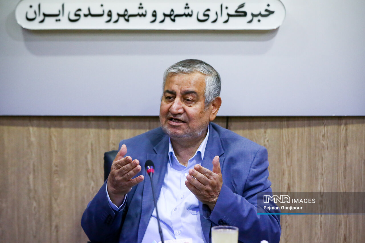 روایت دانشجویانی که مسجد را به سالنهای رقص دانشگاه ترجیح دادند