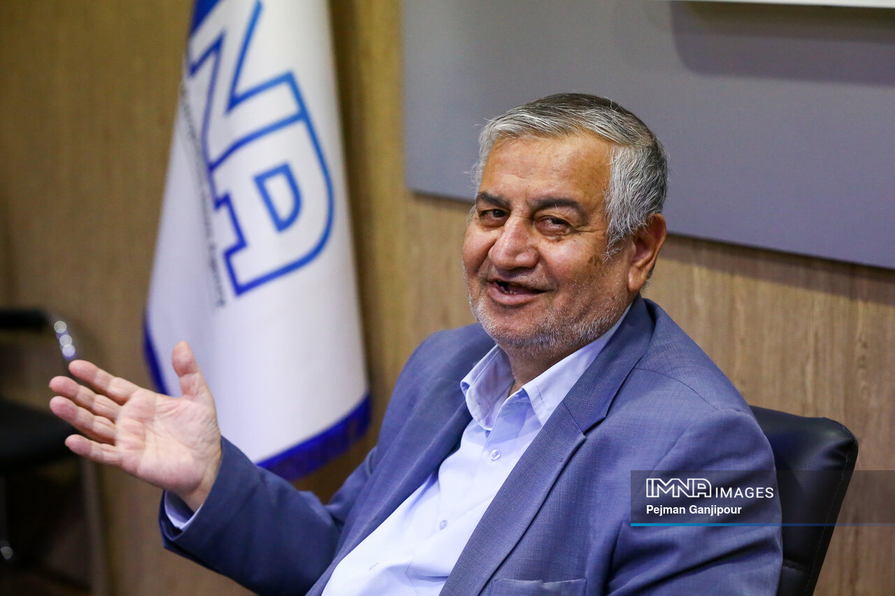 از دولت دوم، تا دولت سیزدهم/ وقتی شهید رجایی به تشریفات اداری پشت پا زد