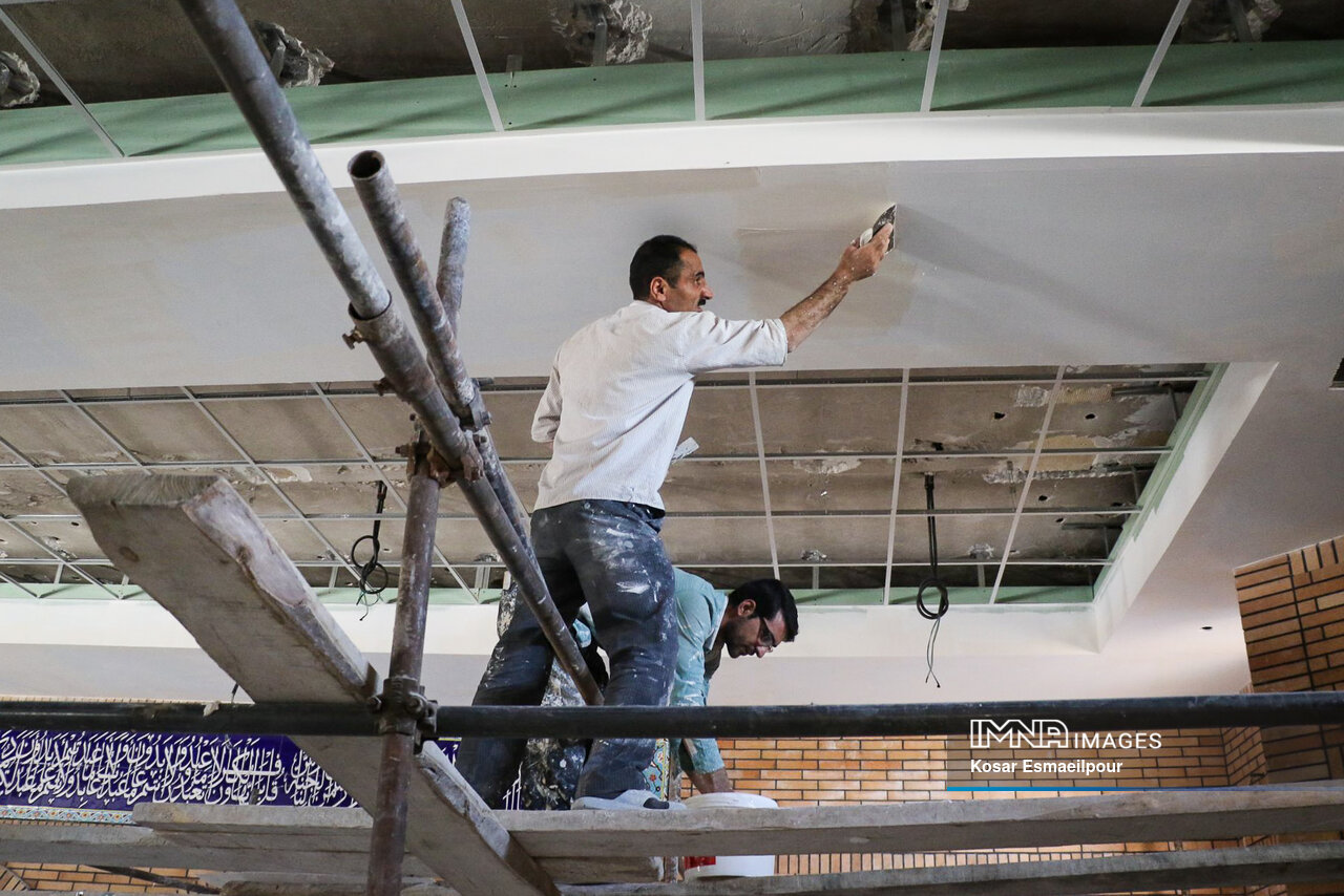 مزد متناسب با تورم یا تثبیت قیمتها / سالهاست رضایت جامعه کارگری تأمین نمیشود