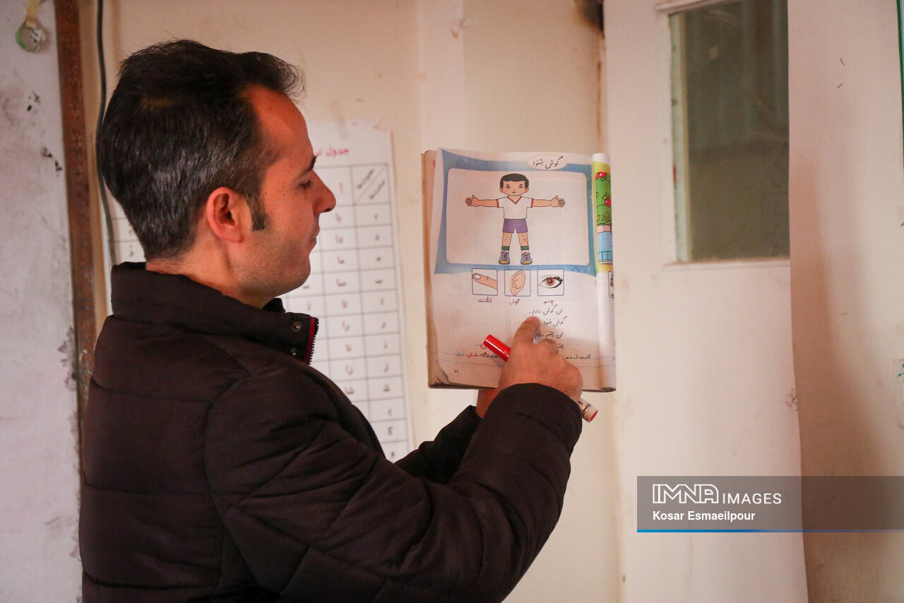 روز معلم ۱۴۰۳ چه روزی و چند شنبه است + تاریخ، متن و عکس