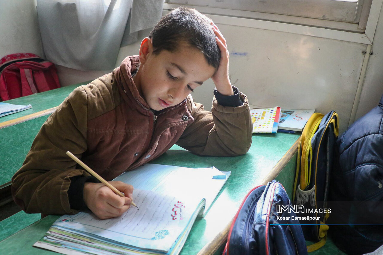 Bridging Educational Divide: Empowering Disadvantaged Students