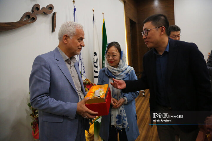 Isfahan eyes stronger ties with China, requests for consulate launch