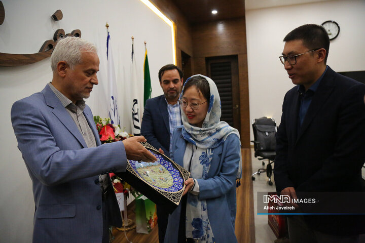 دیدار شهردار اصفهان و وزیرمختار سفارت چین در ایران