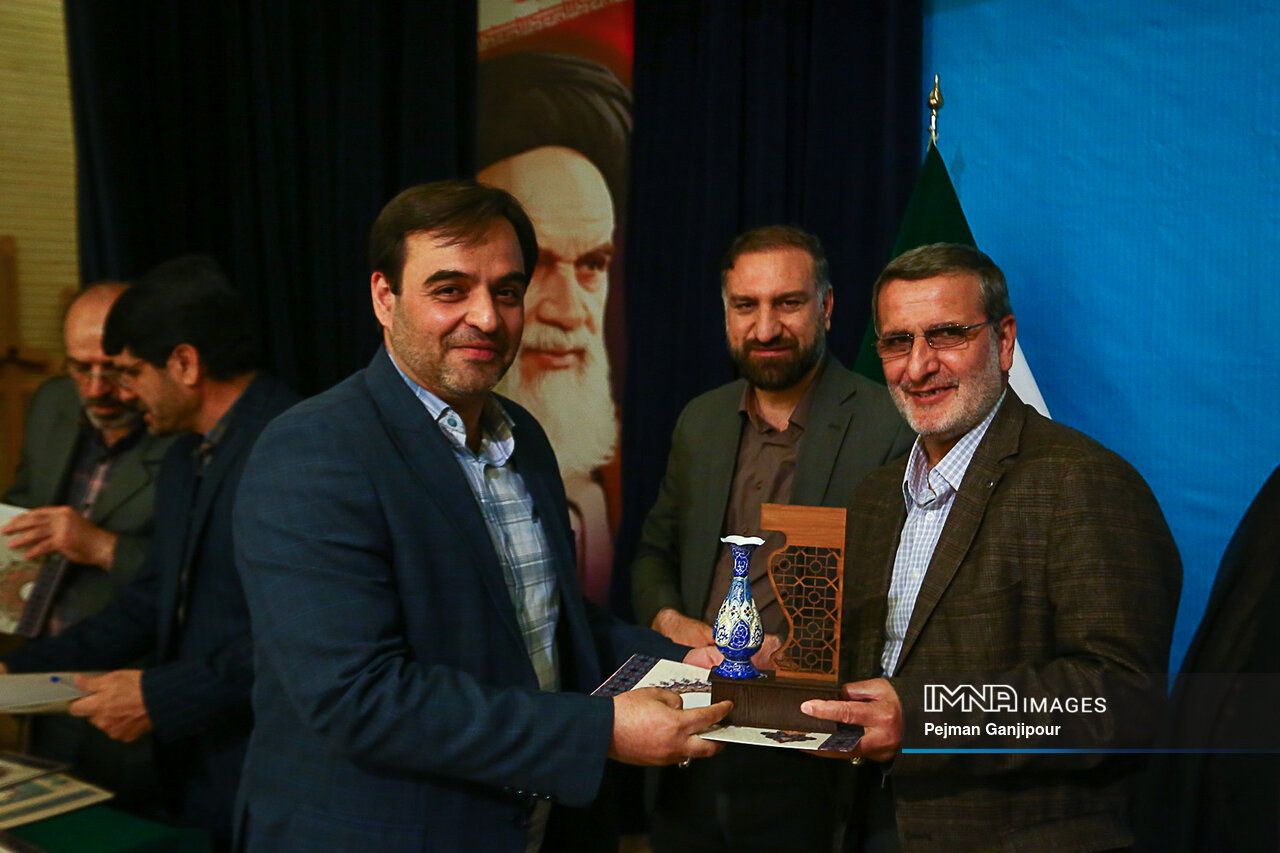 تقدیر از ۲۰۰ نفر فعالان در حوزه جهاد تبیین