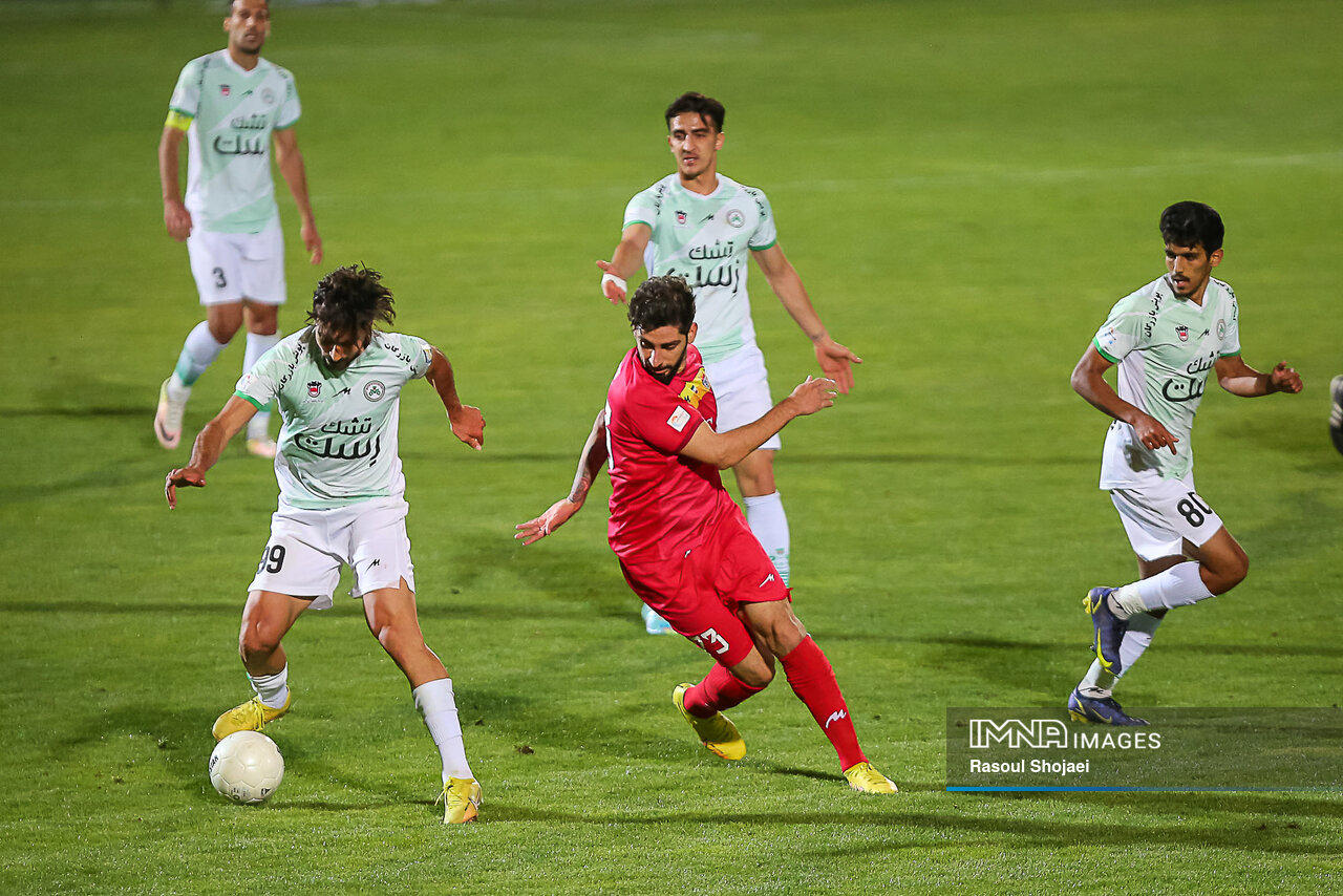 از لیگ برتر بیستوسوم بیشتر بدانید