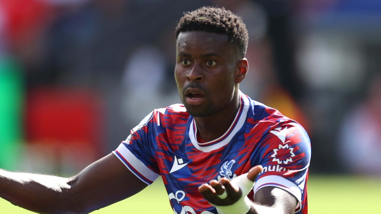 لیورپول برای جذب کدام مدافع میانی اقدام کند؟