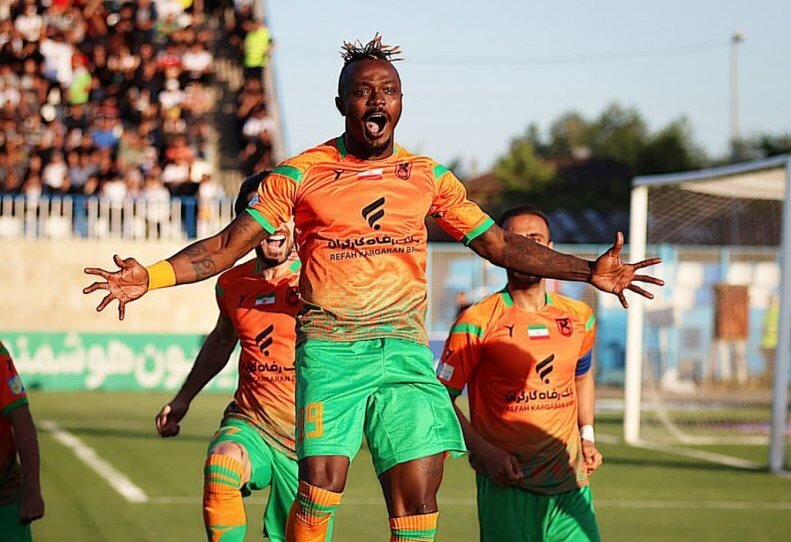 حضور ۴۲ بازیکن خارجی در ۱۳ تیم ایرانی؛ فقط ۱۸ میلیون دلار!