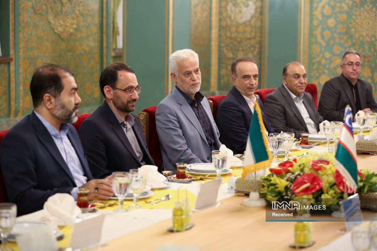 مدیریت شهری، سکاندار دیپلماسی عمومی/ خواهرخواندگی، پیوند فرهنگی - اجتماعی شهرها