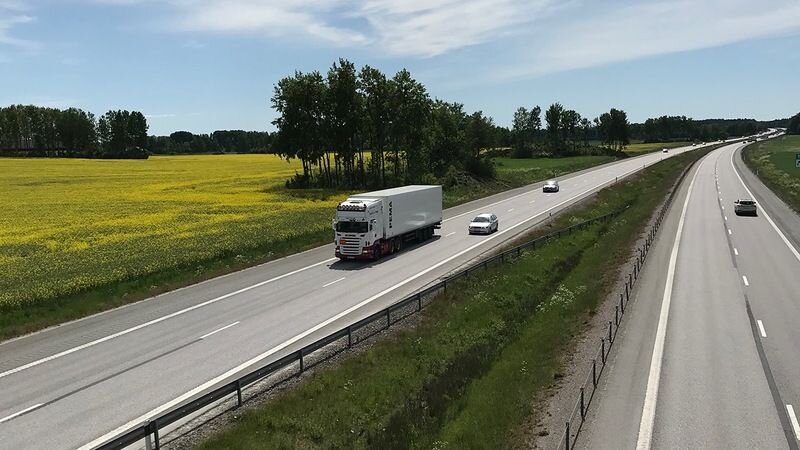 احداث اولین مسیر دائمی برای تردد خودروهای الکتریکی در سوئد