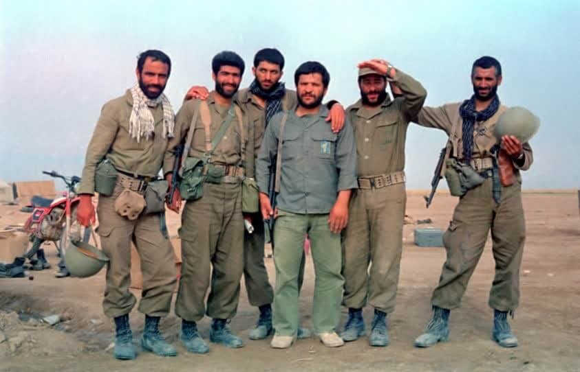 ترس بعثیها از به خطر افتادن بصره/ خشابهایی که با تیر رسام پر شد