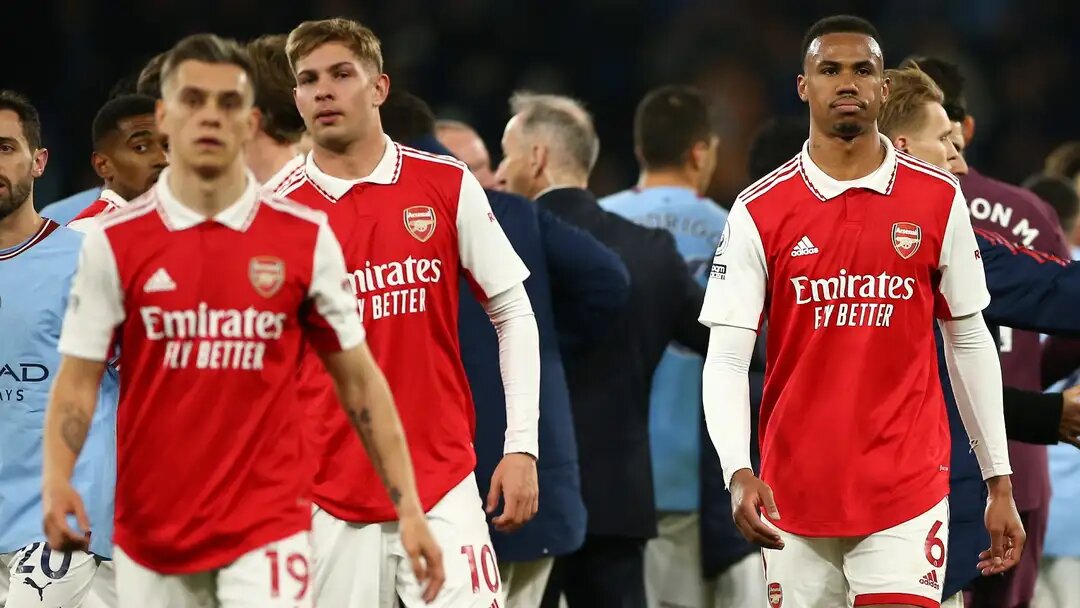 ۱۰ اتفاق سرنوشتساز که قهرمانی را از آرسنال گرفت!