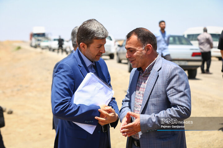 بازدید وزیر کشور از تالاب گاوخونی
