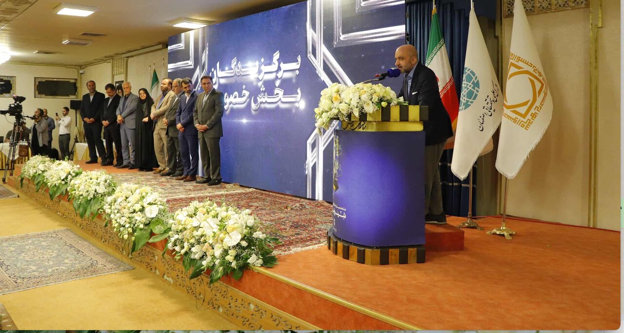 با اهدای هفدهمین جایزه پیروز مطرح شد: