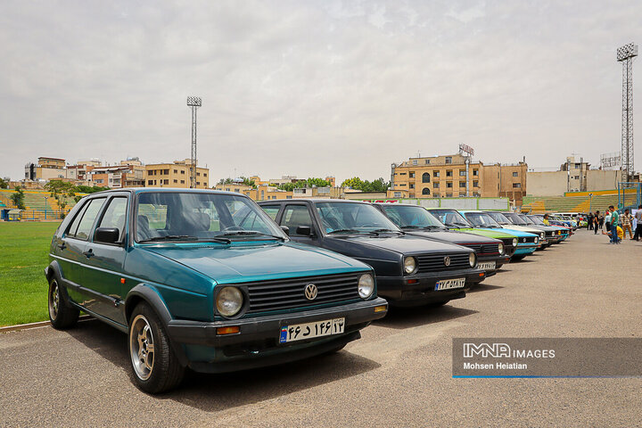 گردهمایی خودروهای فولکس واگن در اصفهان