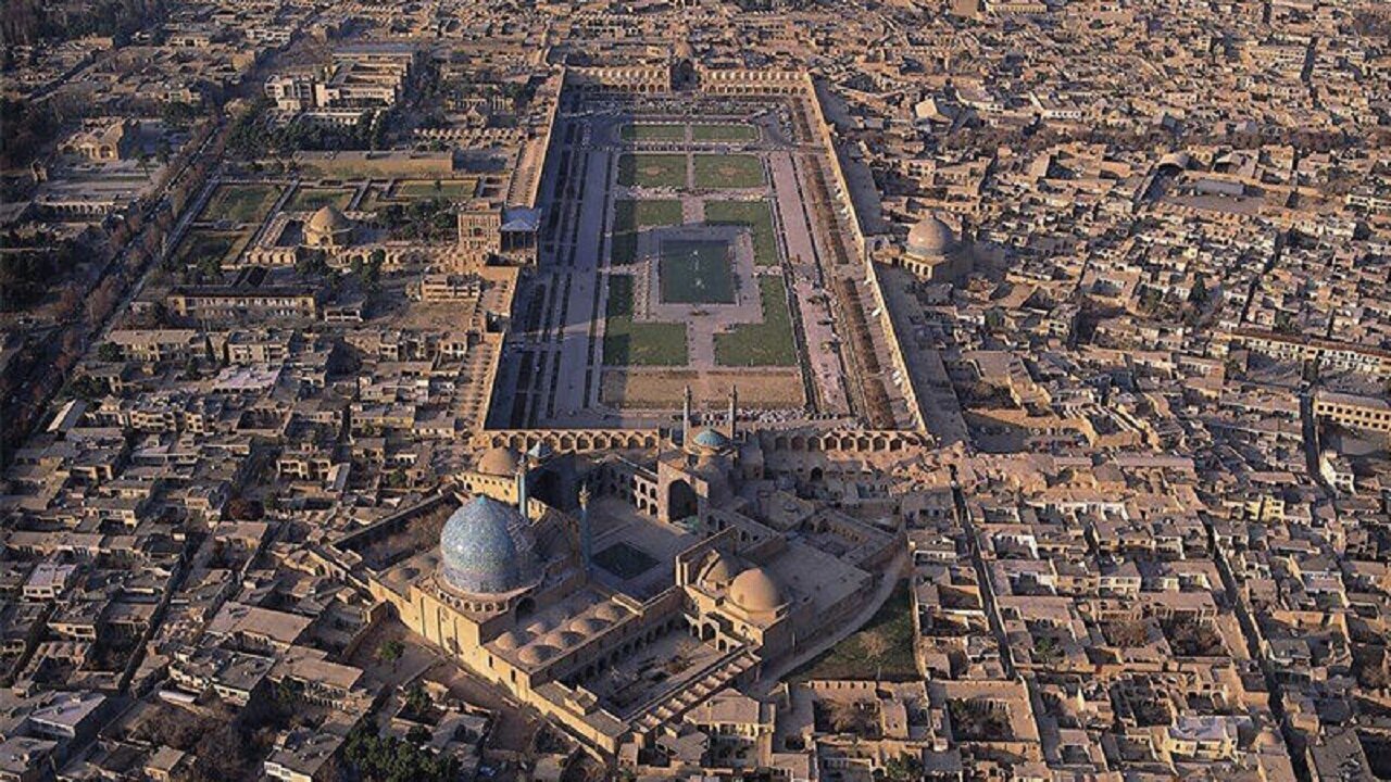 ضرورت حفظ آثار تاریخی اصفهان/ شهرها را باید با نگاهی تخصصی بسازیم