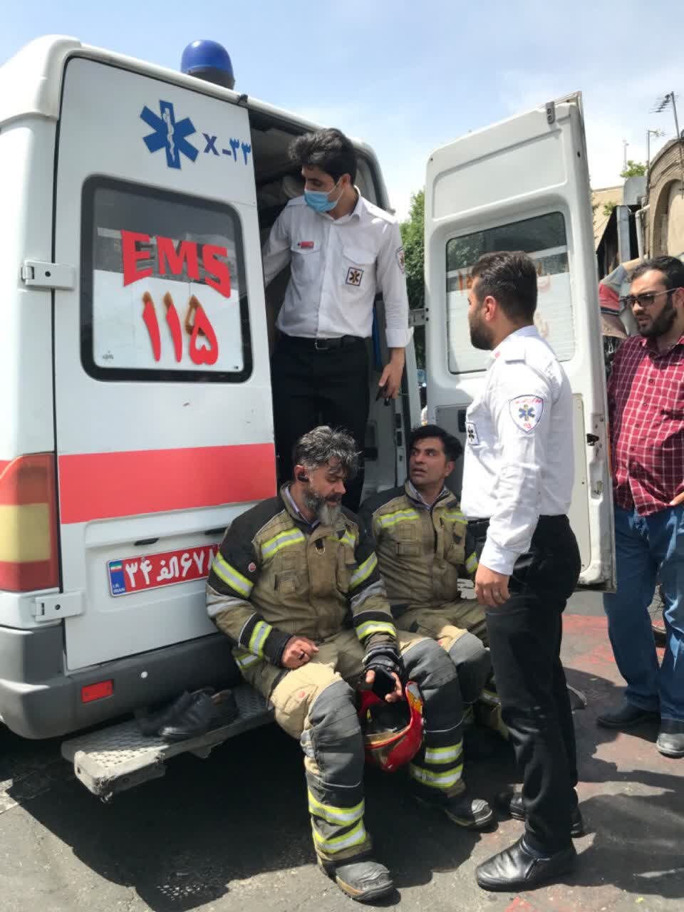 آخرین جزئیات از انتقال مصدومان آتشسوزی میدان گمرک به مراکز درمانی + عکس