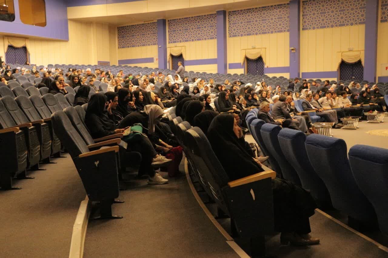 اجرای طرح مهارتآموزی « ۱۵۰۰۰ شهر، یار کوچک » در نجفآباد