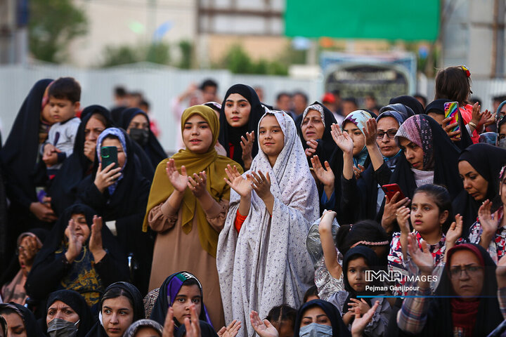 جشن روز دختر در حرم حضرت زینب(س)