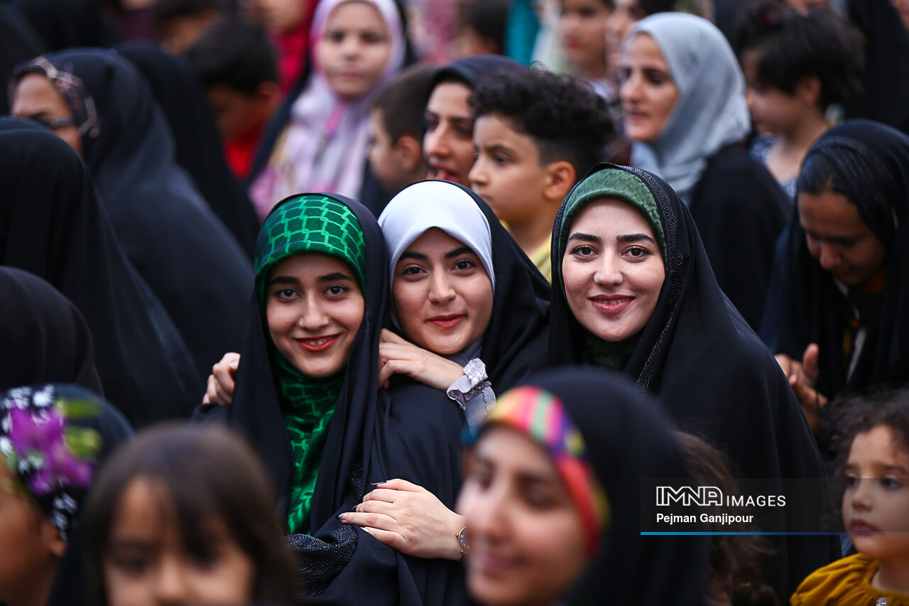 فرشتگانی که آمدهاند تا بانی لبخندها باشند