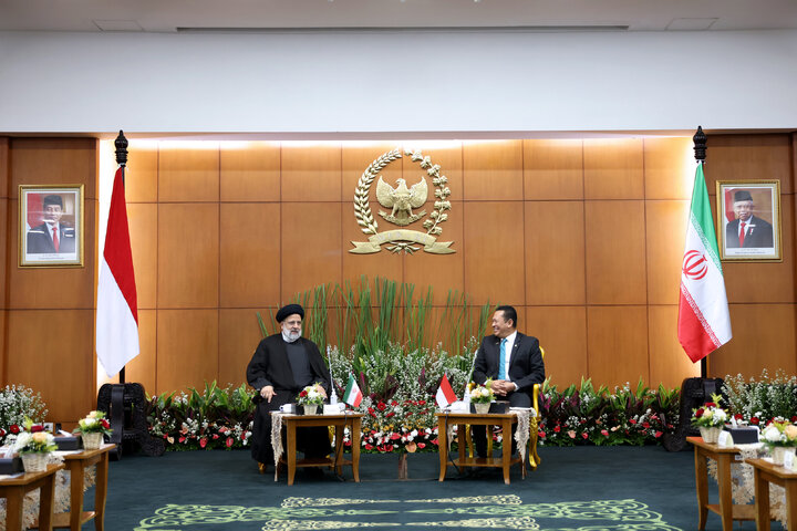 رئیسی: گسترش روابط ایران و اندونزی به نفع جهان اسلام است