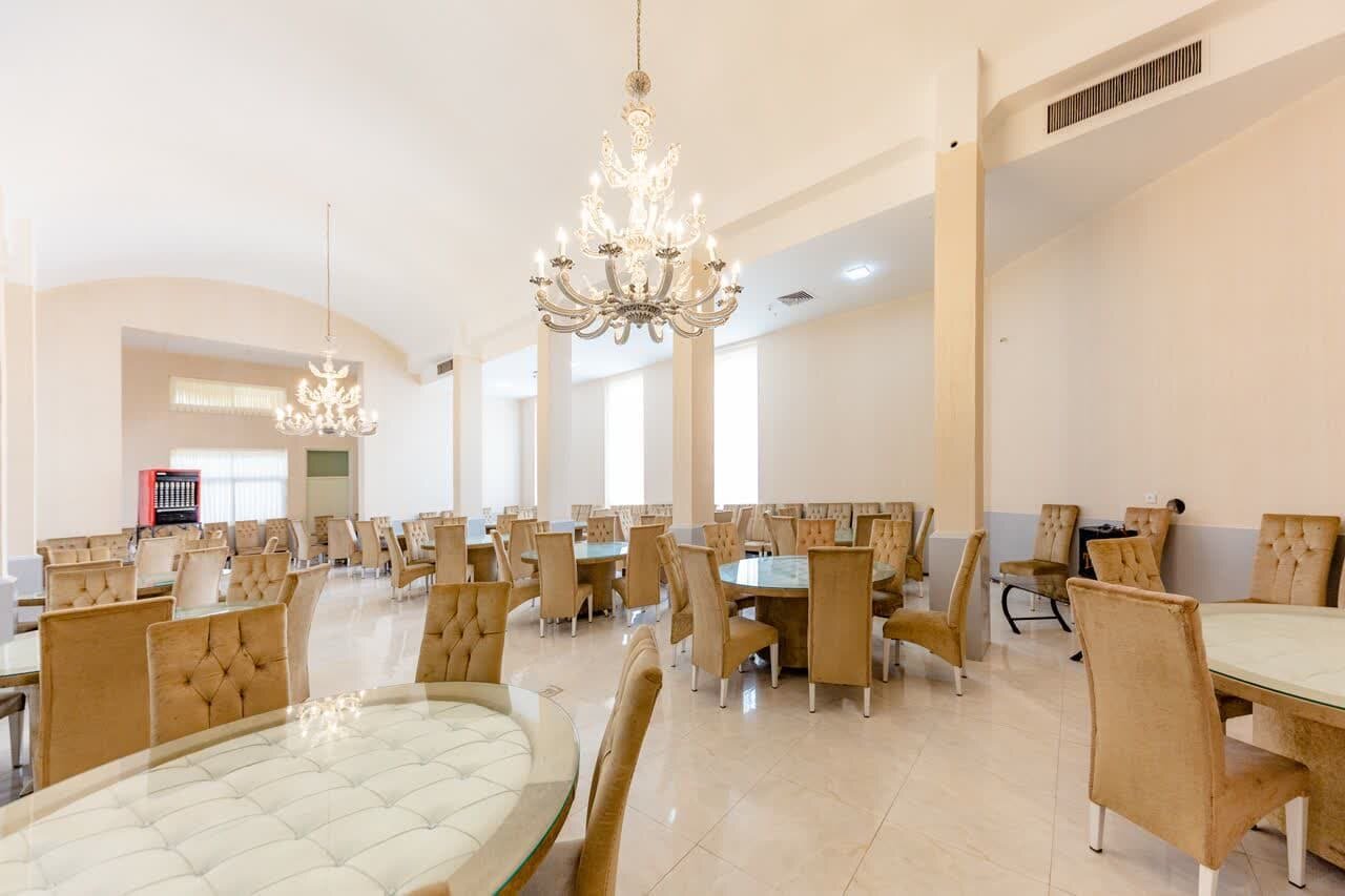 دغدغه پذیرایی را از روی دوش خانوادههای داغدار برداشتهایم