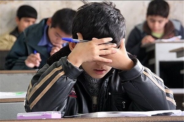 تجلیل از ۳۰۰ دانش‌آموز برتر خانواده زندانیان در اصفهان