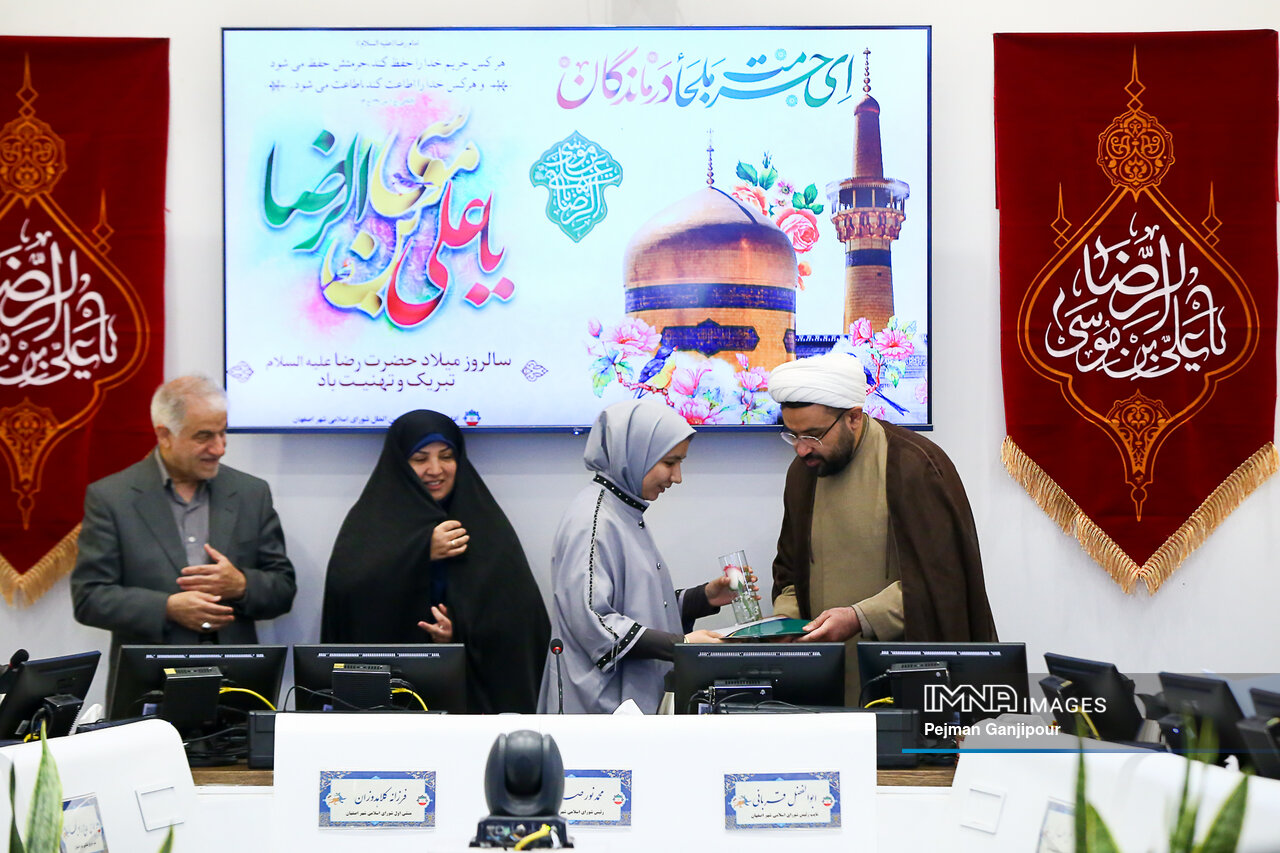 روایتی از جمع گرم ستارههای شهر زندگی زیر پرچم سلطان طوس