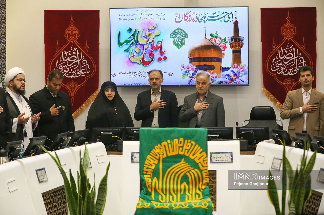 روایتی از جمع گرم ستارههای شهر زندگی زیر پرچم سلطان طوس