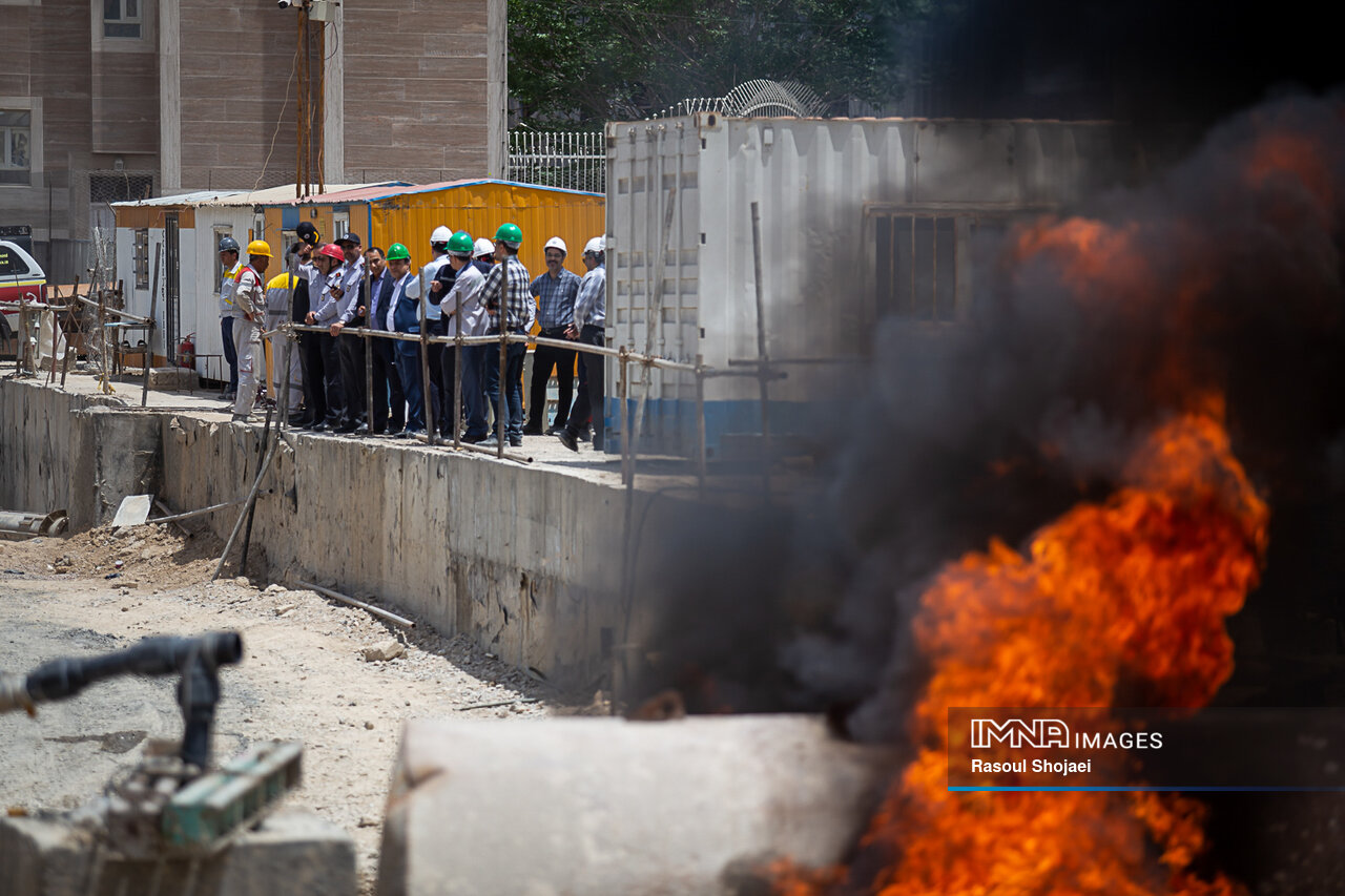 عملیات نجات؛ ۳۰ متر زیر پوست شهر