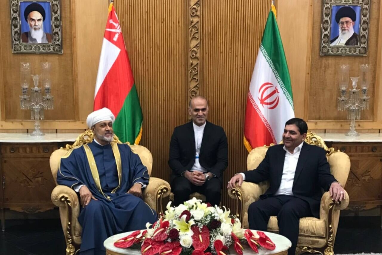 جمهوری اسلامی ایران نگاه ویژه‌ای نسبت به مناسبات خود با عمان دارد