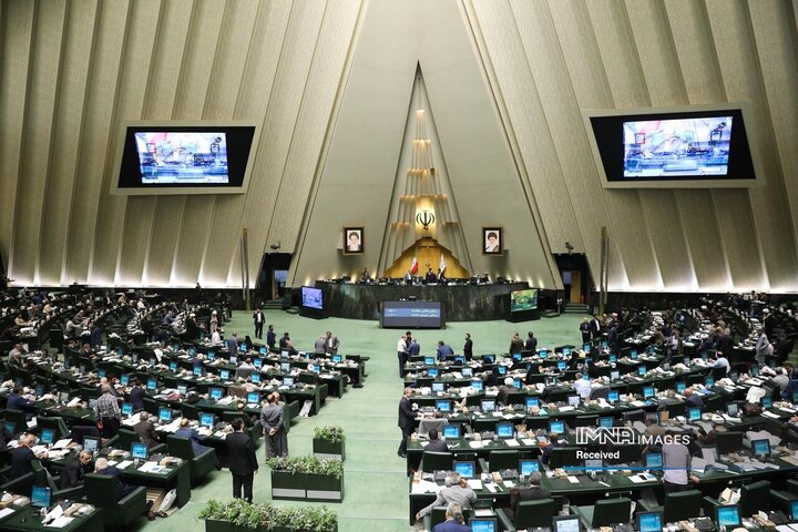 منتخبان دور دوم انتخابات مجلس در تهران عضو کدام لیست انتخاباتی بودند؟