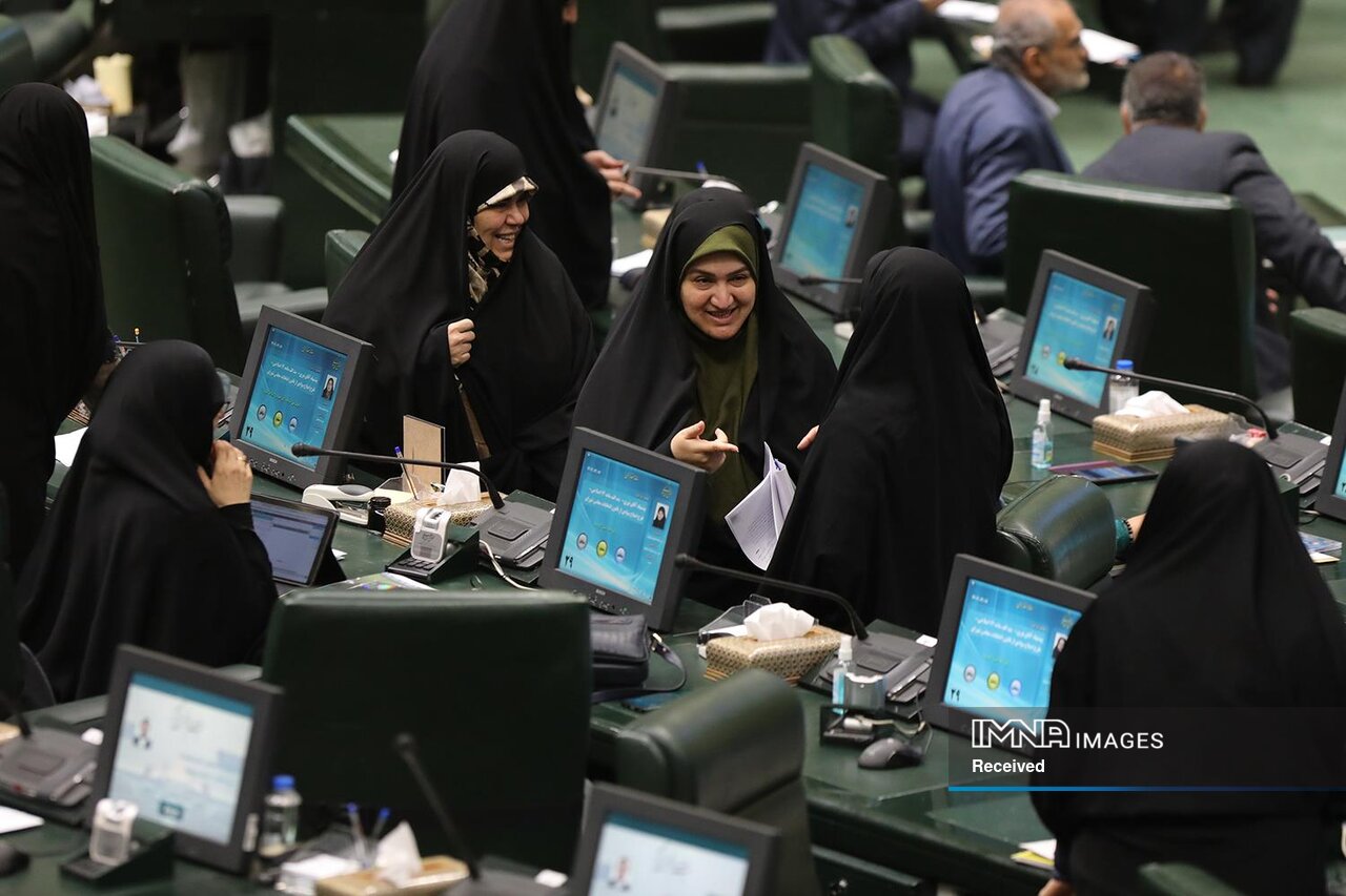 کلیات لایحه سهام سرمایه ایران در بانک توسعه اسلامی تصویب شد