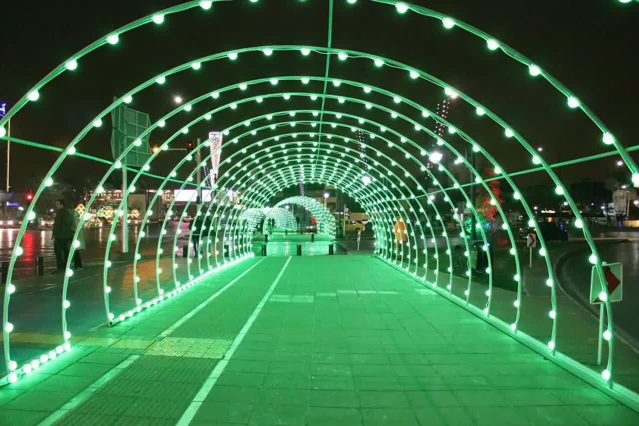 نورپردازیهای ۶۰ محور شاخص شهر سبزرنگ شد