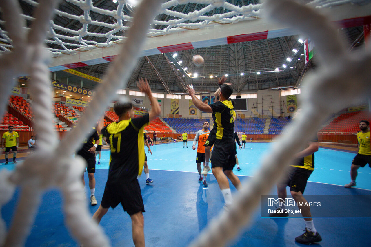سپاهان و سالن ۲۵ آبان آماده میزبانی از جام باشگاههای هندبال آسیا