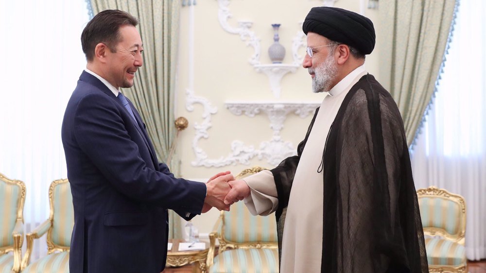 Unilateralism waning on global scale