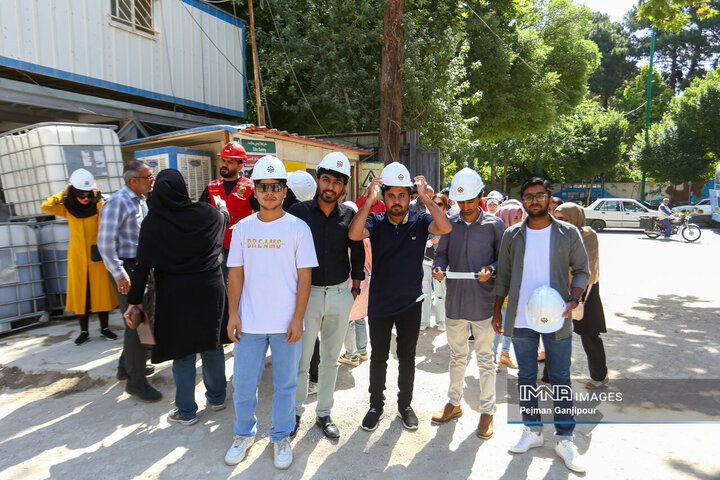 بازدید دانشجویان خارجی از پروژه خط دو متروی اصفهان
