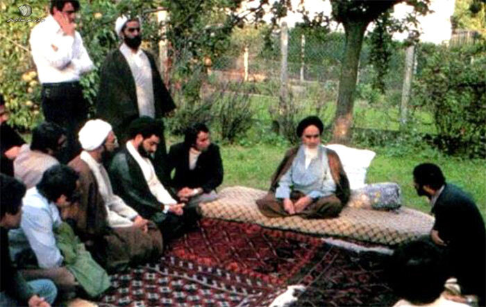 جلوههایی از همراهی با مردم، از پاریس تا تهران