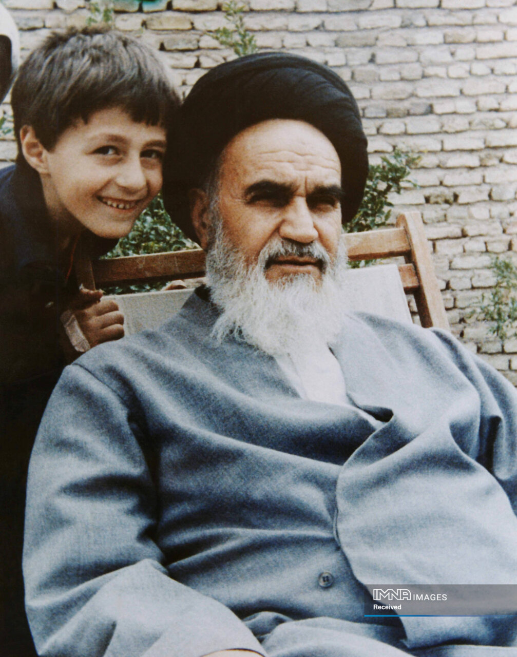 صلابت و مهربانی در یک قامت