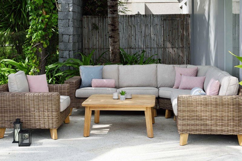 چگونه مبلمان مناسب باغی انتخاب کنیم؟