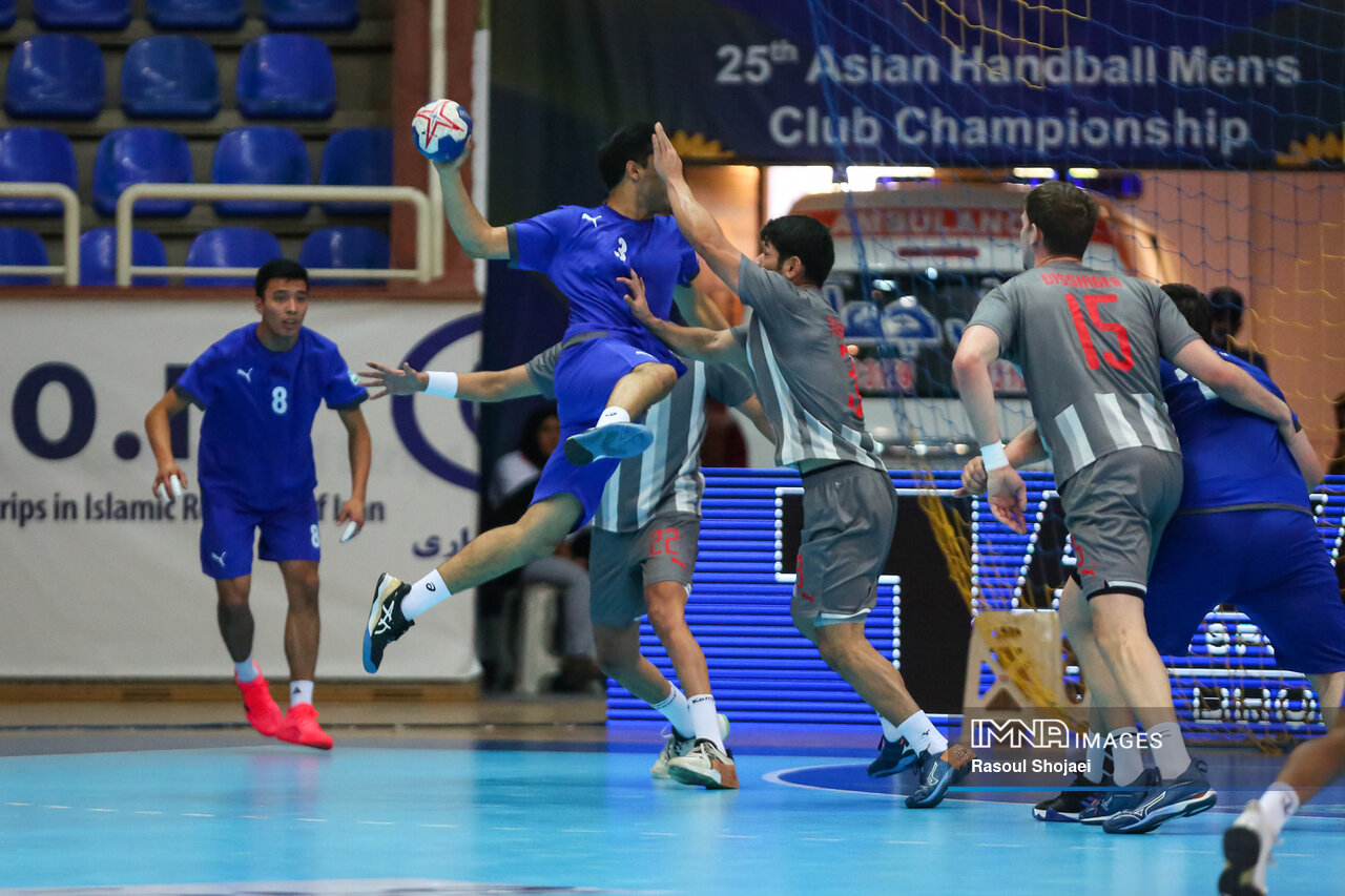 النجمه در سودای بازگشت به جدول/ نخستین بازی نماینده عمان در روز دوم رقابتها